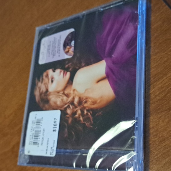 Other - Taylor Swift speak now/ BUNDLE ONLY 2or more items